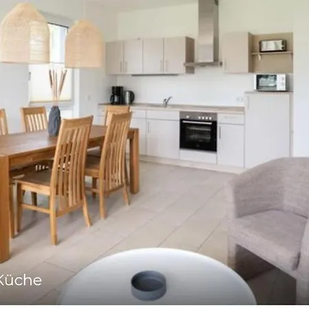 Haffhaus 1 In Garz Mit Blick Auf Haff *