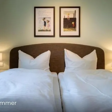 Haffhaus 1 In Garz Mit Blick Auf Haff