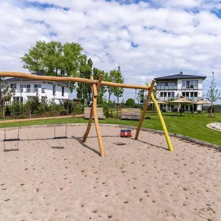 Haffhaus 1 In Garz Mit Blick Auf Haff Zirchow