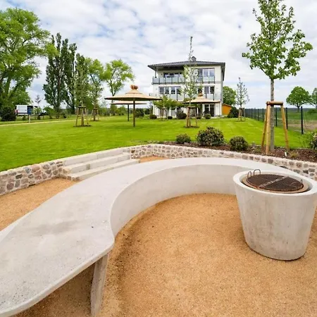 Haffhaus 1 In Garz Mit Blick Auf Haff Apartman Zirchow