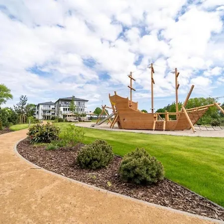 Haffhaus 1 In Garz Mit Blick Auf Haff Zirchow